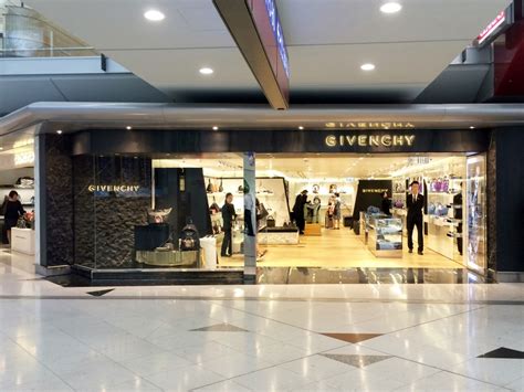 givenchy hkia